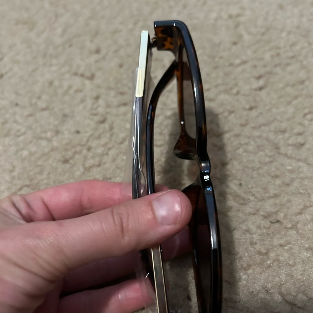 Cute sunglasses - Picture 3 of 5